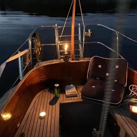 Charming Houseboat * Bergen